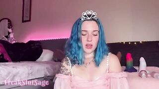 Princess gets her asshole gapped by anal machine dragon
