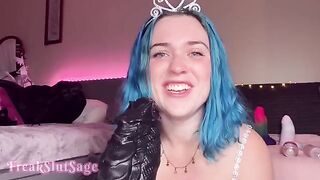 Princess gets her asshole gapped by anal machine dragon
