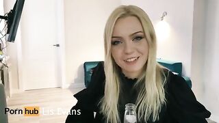 A beautiful neighbor came to help and got a blowjob