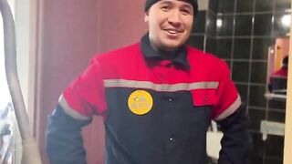 The girl was unfaithful to her husband with a locksmith and received a creampie