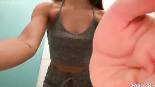 To get away from people, I show you my naked body in this exclusive video