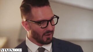 A hot model arranged a private meeting with a fashion designer for an exclusive tryout