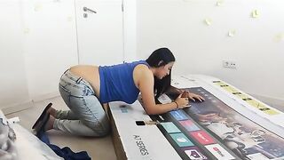 Pervert dude fucked his stepmom through a box, she didn't notice