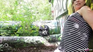 German scout picked up Turkish MILF for a rough session in public