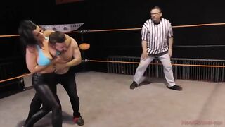 The mistress Nadia White dominates her slave Glenn King