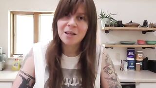 A Wisconsin girl is asking for your cock and creampie in this POV video