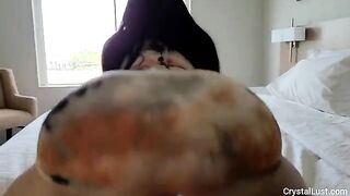 Naughty IG model invites Papi to her hotel room