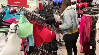 ChihuahuaSU shopping ends with a wild twist in the toilet gallery