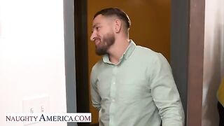 Richelle Ryan, unhappy with her husband’s performance