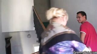 Hot grandma with freckles and big tits gets her pussy railed