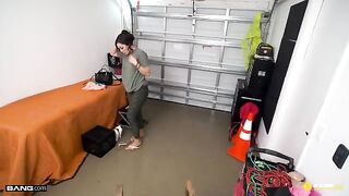 Latina babe Demi Diveena gets fucked on the side of the road to get insurance