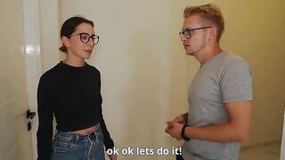The realtor fucked the wife in front of her husband for a discount