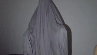 A real ghost scares me on my bed and fucks me, big ass zombie Halloween