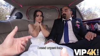 A bride allowed her husband to watch her getting fucked in the car