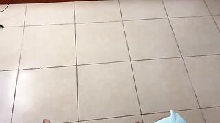 I gave my best friend a sensual massage and got cum