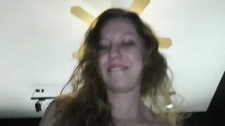 I stuck my finger in the ass of my neighbor, she loves my cock