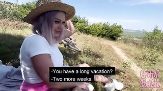 A girl met a guy and had sex with him in the yard, it was amazing!