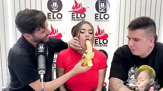 The interview with Elo Podcast ends in a mess and a lot of cum