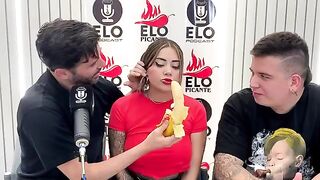 The interview with Elo Podcast ends in a mess and a lot of cum