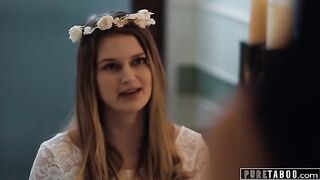 Bride-to-be cheats on her BF in a steamy lesbian session