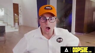 Jewelz Blu seduces tech nerds to fix her TV, showcasing her crazy, sexy PAWG charm