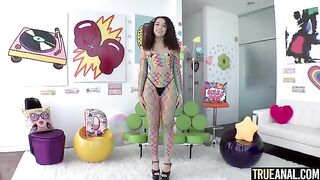 Insatiable whore Willow Ryder fucks in her favorite ass fuck position