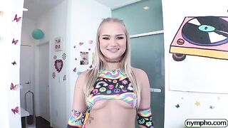 The blonde nympho Harley King can't resist a thick cock craving