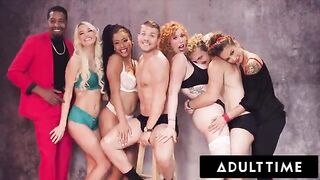 A guy organized an orgy for his girlfriends in a hotel room