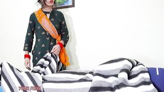 An Indian maid saw my dick and was shocked by its size