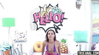 Petite Kylie Le Beau gets her asshole gapped