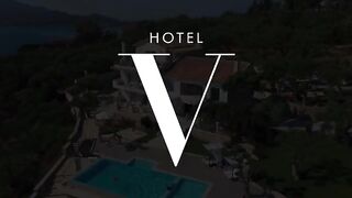Blonde guest cannot contain her sexual appetite in hotel