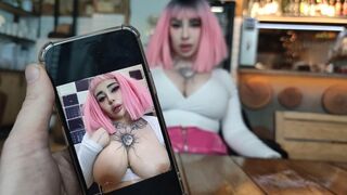 The slut is tired of waiting for an order in the restaurant and she has sex with a man