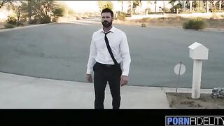 The perfect housewife Anna Bell Peaks gets a wild surprise