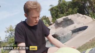 Dee Williams and her stepdaughter Daya Knight enjoy a ride on Jimmy's cock