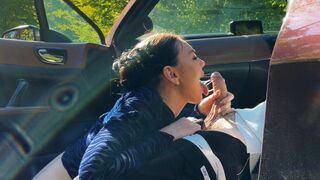 First outdoor sex in a car with a gorgeous brunette