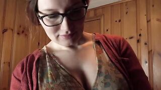 You need to pose for Bettie Bondage, and she’ll make you cum