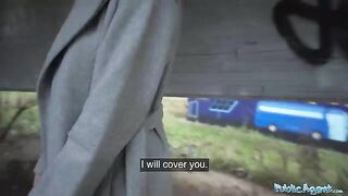 A pick up guy fucked pretty Russian in cowgirl pose outdoors for cash