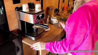 A hot blonde in a wet pussy gets fucked after coffee