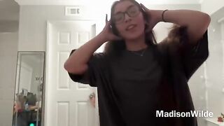 Latina teen gets her boyfriend’s cock sucked while giving eye contact
