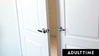 Gorgeous MILF Voyeur Alexis Fawx Seduces Teen Neighbor Carter Cruise