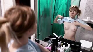 I prepared a sexy surprise for my boyfriend in the bathroom