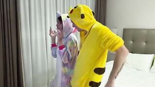 The step-sister was kneaded after filming a TikTok dance video