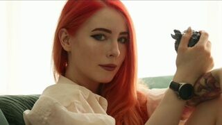 Her colleague bought a gift for her and had sex with her