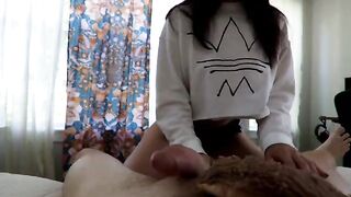 A juicy ass is woken up with a cock early in the morning in reverse cowgirl