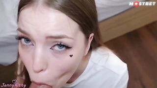 The delivery girl got fucked by a random guy