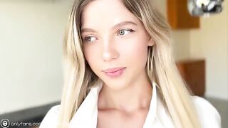 I made cum on the naked photos of my hot student-neighbor and gave a huge cumshot on her face