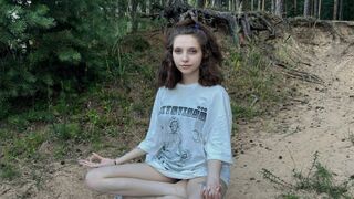 I met the best yoga teacher and she showed me her skills that very day