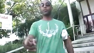 The husband was busy playing while his girlfriend gave him a blowjob
