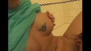 The doctor checked the girl and began to lick her pussy on the table