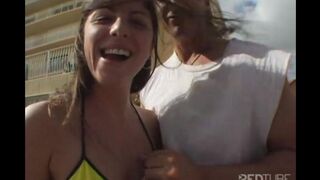 Fella fucked a girl after a bicycle walk without protection